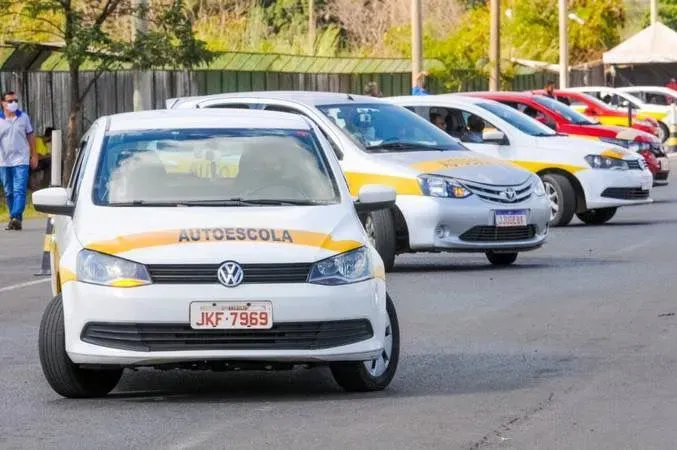 CNH mais barata: Contran aprova regras que podem reduzir custo em até 80%