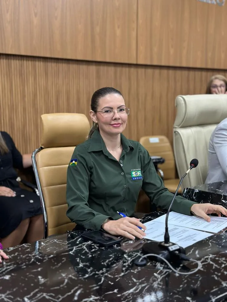 Vereadora Sofia Andrade apresenta projeto para combater escapamentos barulhentos em Porto Velho