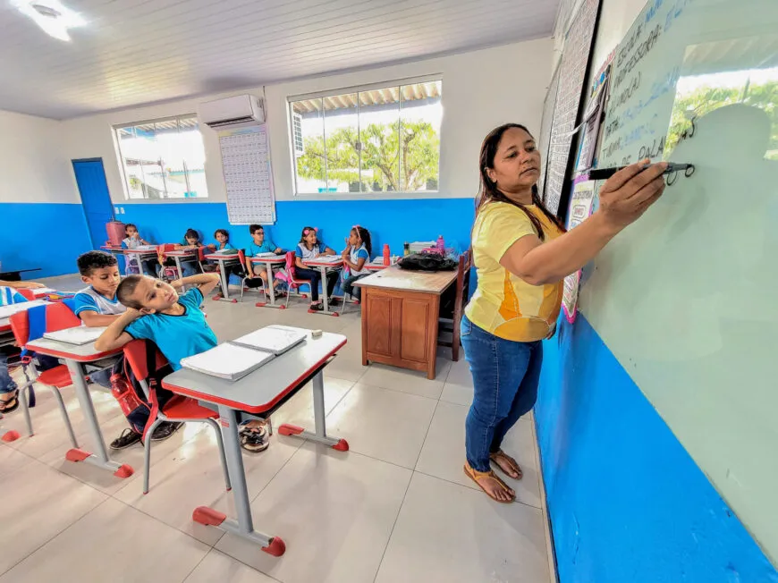 Inscrições para concursos da Educação em Rondônia começam nesta quarta-feira (7), com salários de até R$ 5.118,41