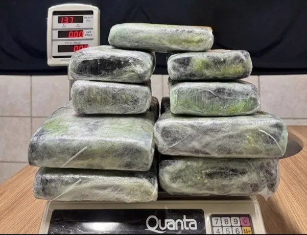 Passageira é presa com 13 quilos de droga ao tentar embarcar em aeroporto de Porto Velho