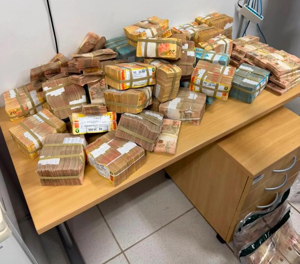 PF apreende R$ 2 milhões em investigação sobre lavagem de dinheiro em Porto Velho