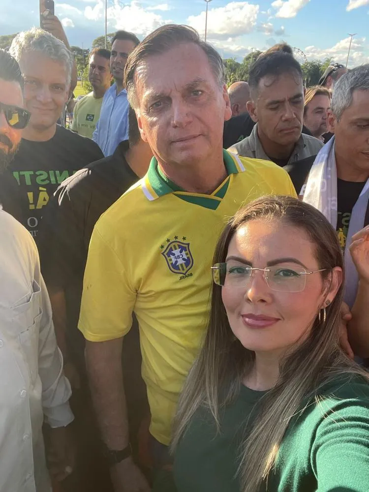 Vereadora Sofia Andrade (PL) defende anistia a condenados do 8 de janeiro em manifestação em Brasília