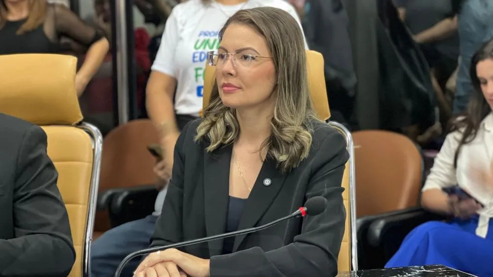 Vereadora Sofia Andrade vota a favor de valorização dos servidores da Saúde e Educação em Porto Velho