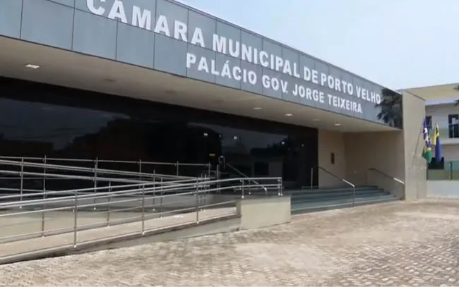 Concurso da Câmara de Porto Velho tem inscrições suspensas; presidente Gedeão Negreiros explica motivos