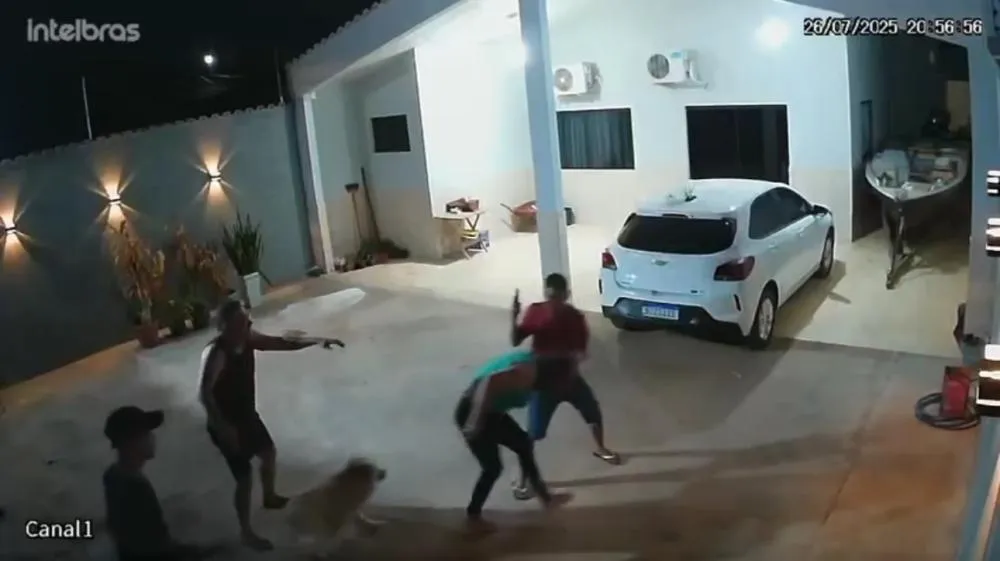 MOMENTO DE TERROR: Cabeleireira é agredida com coronhadas durante assalto brutal em Porto Velho: casal é rendido, carro, arma e dinheiro são levados